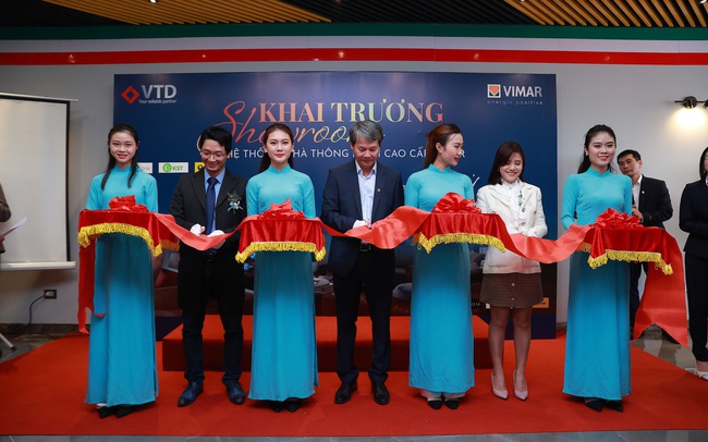 Hệ thống nhà thông minh cao cấp Vimar của Ý khai trương showroom mới tại Hà Nội