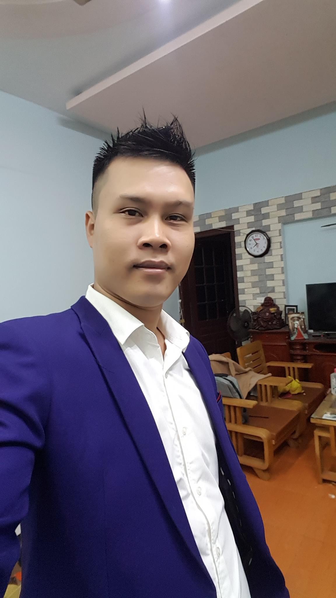 “Nguyễn Đăng Chiến: Hành Trình Khởit Nghiệp Thành Công CEO Công Ty Du Lịch Nguyễn Đăng Travel Hàng Đầu tại Hà Nội”